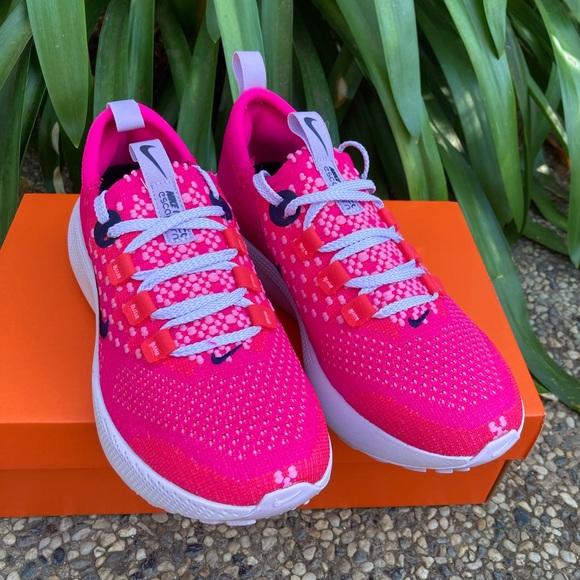 Nike React Escape Run Flyknit - Picture 5 of 7